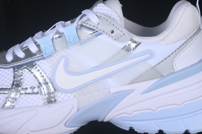 Nike V2K Run Retro Low Top Running Shoes with Cushlon Cushioning and Anti-Slip - FD0736-119