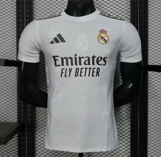 Player Version 25/26 Real Madrid White with Embossed Royal Crest Pattern Jersey